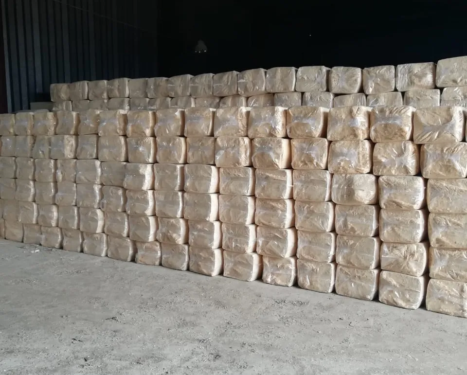 Poultry Bedding Material Softwood Shavings 1 Poultry Bedding Material Softwood Shavings